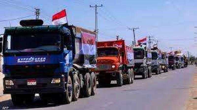 صندوق تحيا مصر يطلق 115 شاحنة مساعدات إلى غزة
