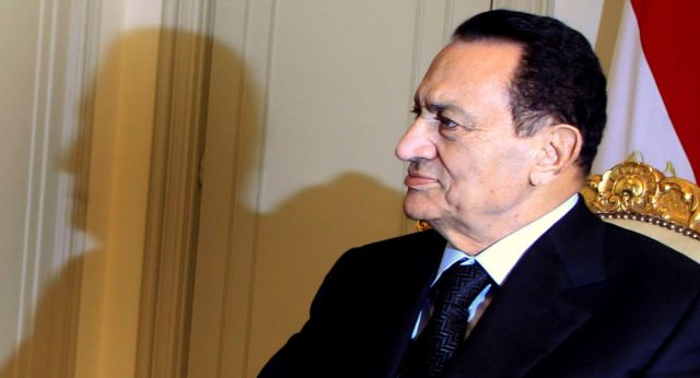 أمير الكويت يأمر بإطلاق اسم حسني مبارك على أحد الصروح المهمة عالم