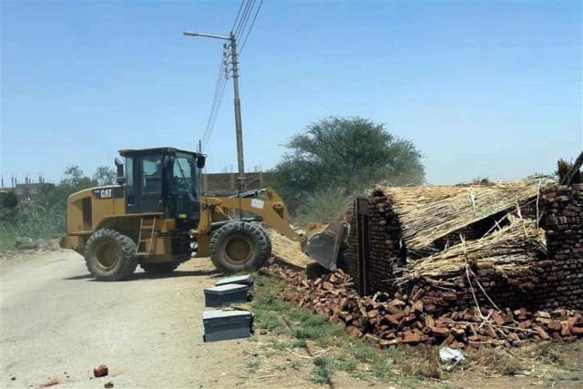 إزالة التعديات على أراضي الدولة بمحافظة الأقصر - صورة أرشيفية