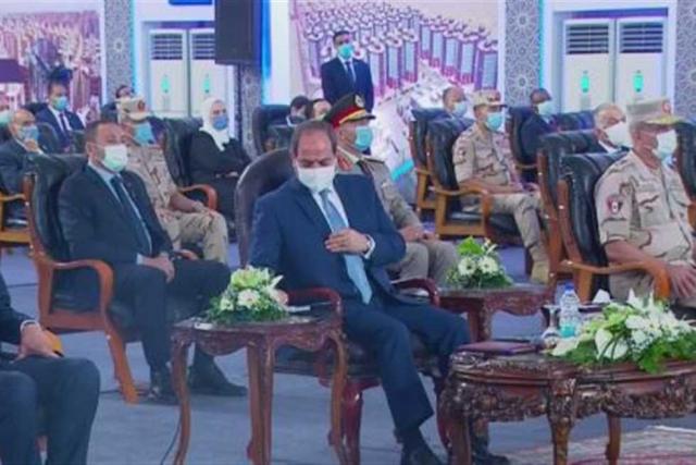 الرئيس عبد الفتاح السيسي يشهد افتتاح عددا من المشروعات القومية والأسمرات 3