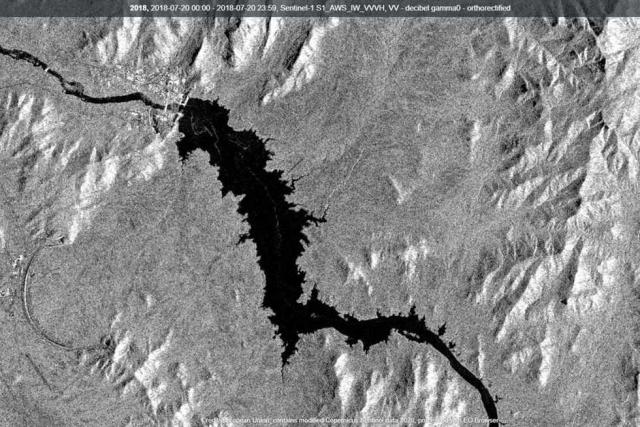 صورة التقطت عن طريق القمر الصناعي تظهر سريان المياه من خلال سد النهضة في إثيوبيا - صورة أرشيفية