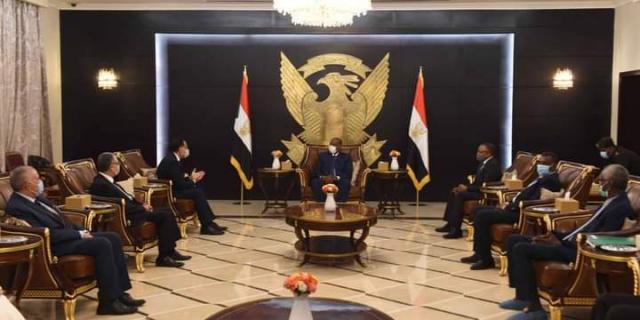 اجتماع رئيس الوزراء المصرى مع حكومة السودان فى الخرطوم
