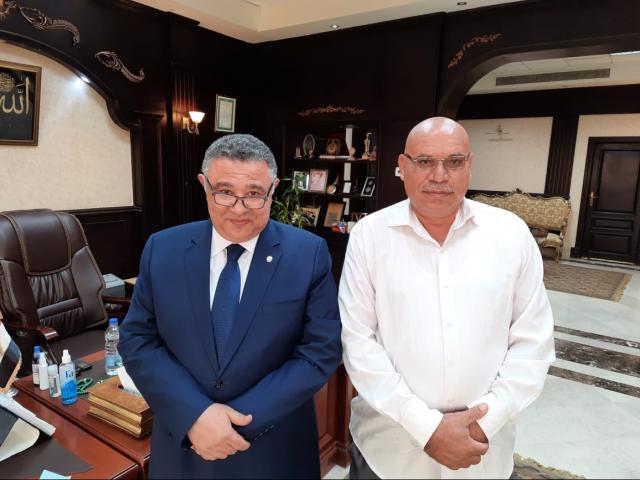 مدير مكتب الميدان مع اللواء عمرو حنفي محافظ البحر الاحمر
