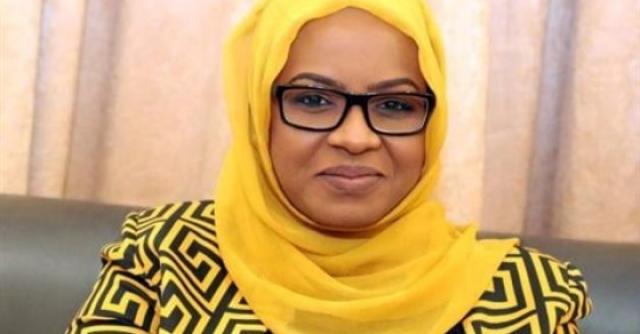 لينا الشيخ وزيرة العمل والتنمية الاجتماعية السودانية