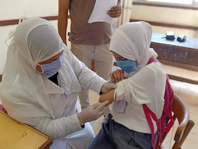 تطعيم التلاميذ بمدارس الشرقية ضد الإلتهاب السحائى
