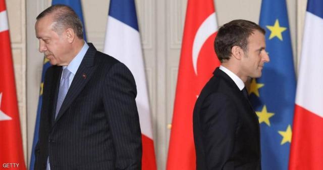 أعلنت الرئاسة استدعاء سفير فرنسا لدى أنقرة للتشاور