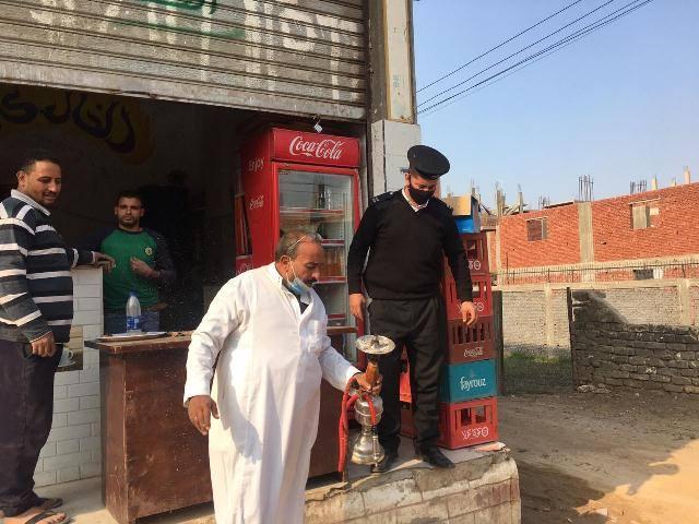 مصادرة الشيشة للحد من انتشار جائحة كورونا