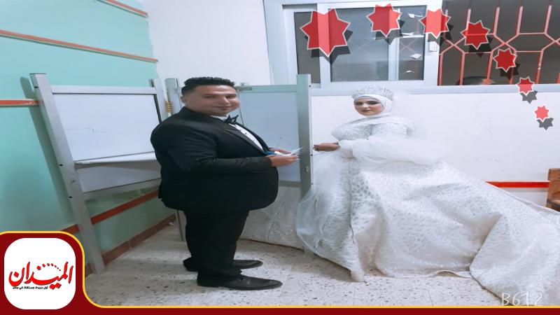 عريس وعروسه يٌدليان بأصواتهما فى الانتخابات البرلمانية بالشرقية