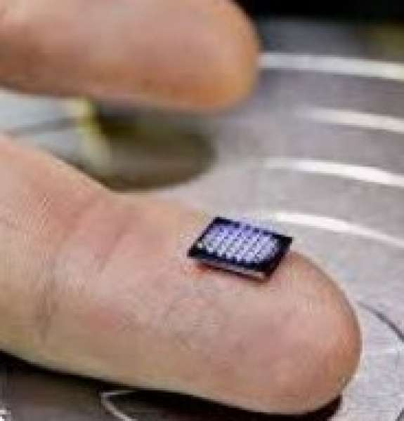 أصغر كمبيوتر بالعالم