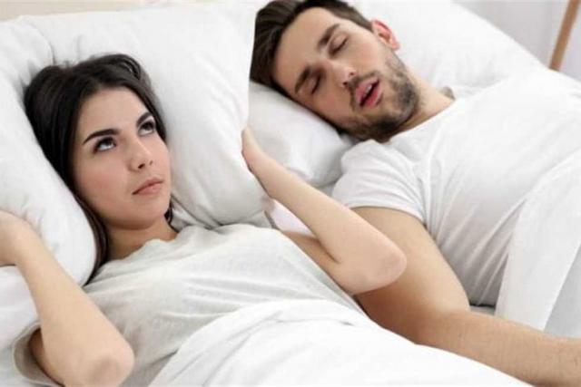 بعض الحلول للتعامل مع مشكلة الشخير - صورة أرشيفية