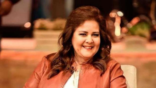 الفنانة دلال عبدالعزيز