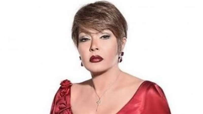 الفنانة لوسى