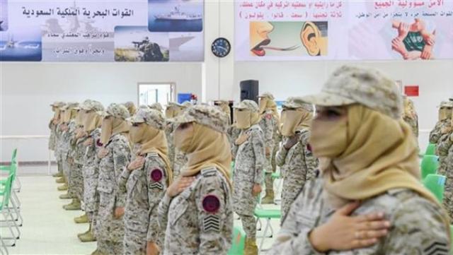 تخريج أول دفعة نسائية في القوات المسلحة السعودية