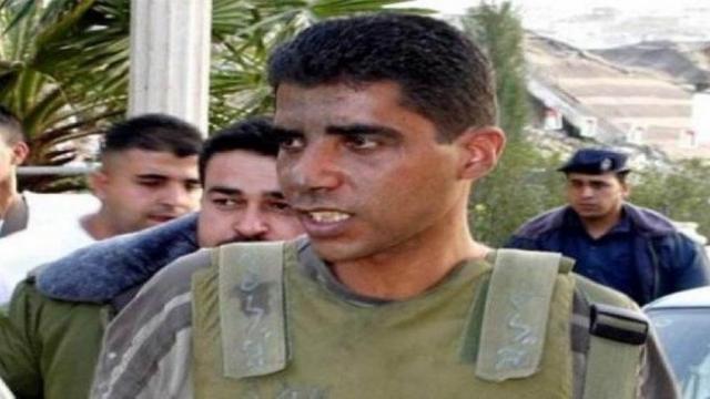 الفلسطيني الهارب من السجن الإسرائيلي زكرياء زبيدي