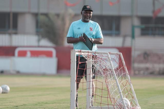 بيتسو موسيماني مدرب النادي الاهلي