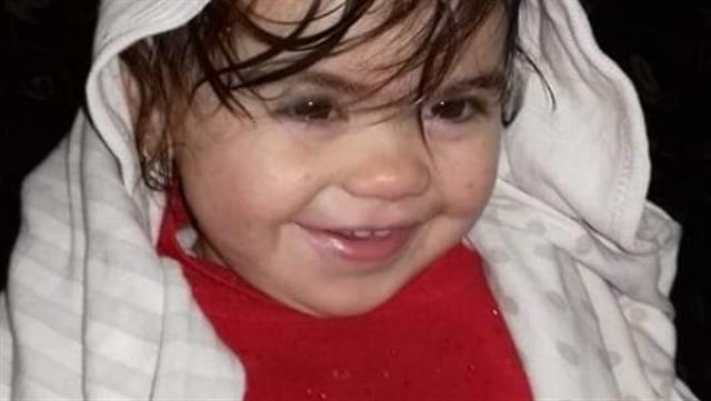 الطفلة منار عبده - ضحية حقنة بطريق الخطأ