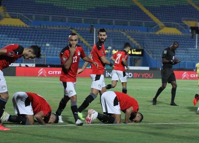 وزير الرياضة يجتمع بلاعبي منتخب مصر