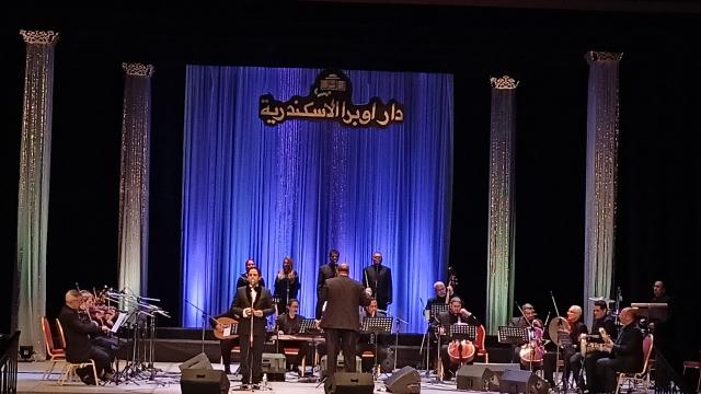 فرقة جوهرة الشرق في حفل فني بأوبرا الاسكندرية