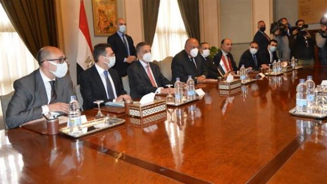اجتماعات وزير الخارجية ونظيره الجزائري