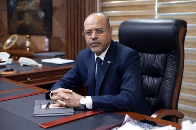 محمد جبران رئيس النقابة العامة للعاملين بالبترول