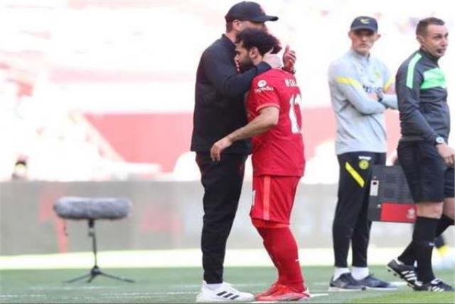 يورجن كلوب ومحمد صلاح بعد إصابة مو