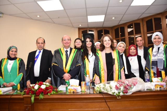 جامعة عين شمس تمنح نورهان فتحي مرتبة الشرف الأولى 