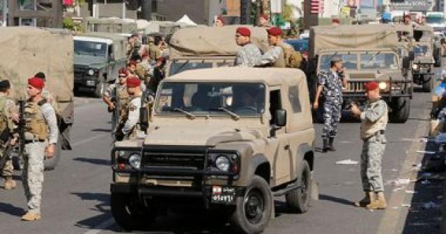 الجيش اللبناني ينفذ مناورة بالذخيرة الحية تحاكي القضاء على مجموعة إرهابية 