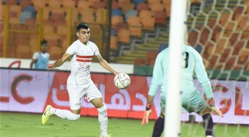 أشرف بن شرقي لاعب الزمالك 