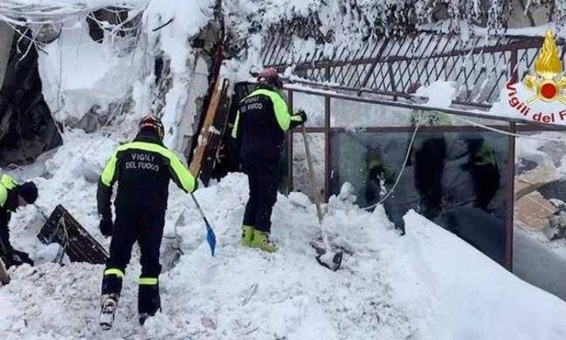 العثور على مزيد من أشلاء ضحايا الانهيار الجليدي في إيطاليا