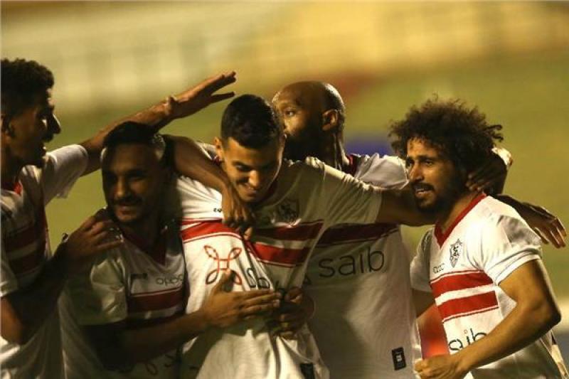 يوسف أسامة نبيه مع لاعبي الزمالك