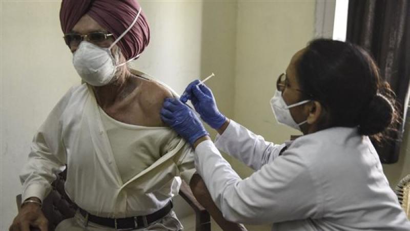 التطعيم ضد كورونا في الهند