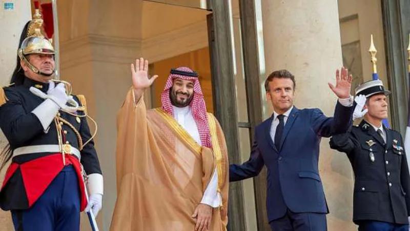 ولي العهد السعودي محمد بن سلمان والرئيس الفرنسي ماكرون