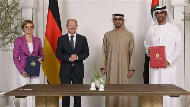سياسة  توقيع الاتفاقية بين الإمارات وألمانيا