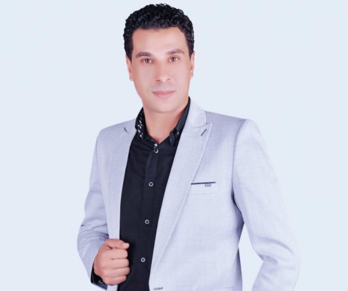 الاعلامي محمد حسان