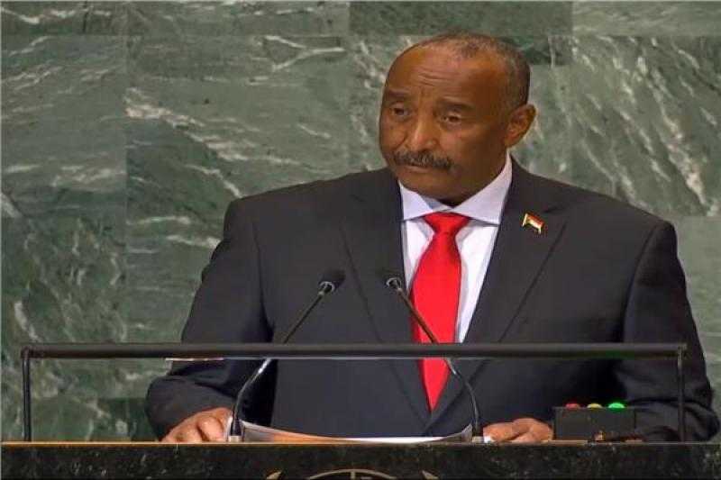 البرهان يؤكد حرص السودان على تعزيز العلاقات مع مصر