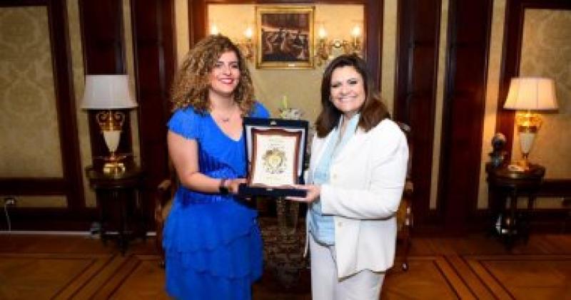 وزيرة الهجرة تلتقى الدكتورة مارينا نخلة صاحبة الإنجازات الفريدة فى مجال أصحاب القدرات الخاصة