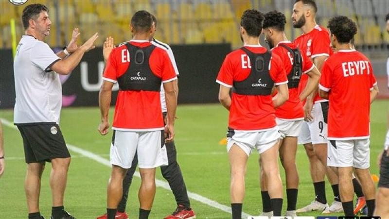 8 لاعبين محترفين بالخارج مرشحون لمعسكر مباراة غينيا