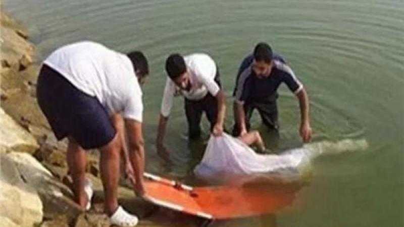 انتشال جثتي شابين غرقا في نهر النيل بالمنيا