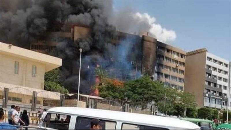 النيابة تباشر التحقيقات في حريق مبنى خدمات بـ 15 مايو