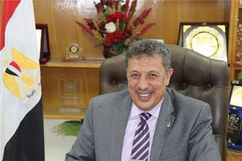 الاستاذ يوسف الديب وكيل وزارة التربية والتعليم بالبحيرة