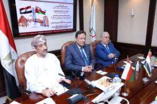 سفير عمان بالقاهرة: العالم يشهد تطورا تقنيا سريعا ووسائل الإعلام التقليدية وقعت تحت تأثيره