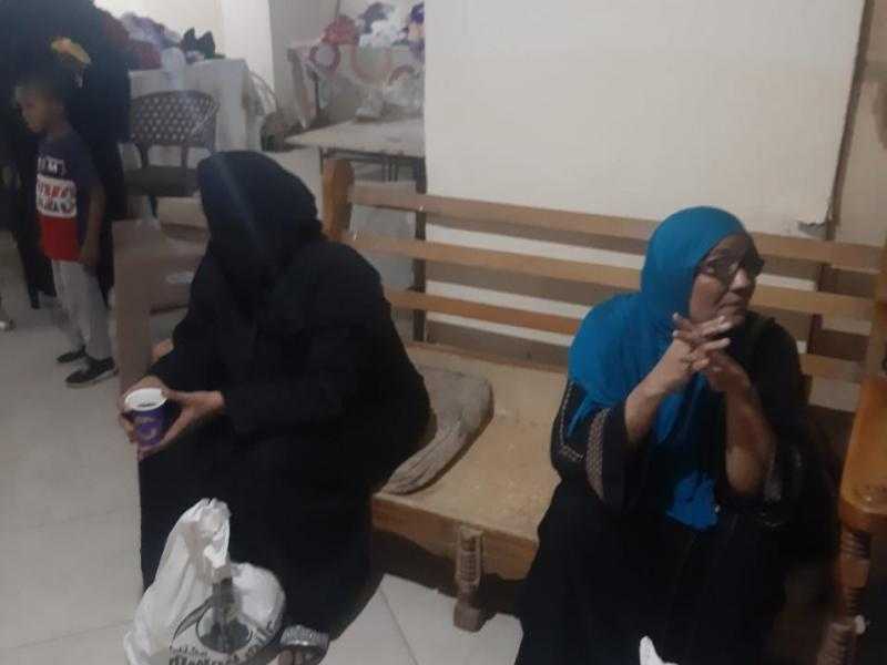 هشام علما يساهم بتوزيع سلع غذائية لأشقائنا السودانين