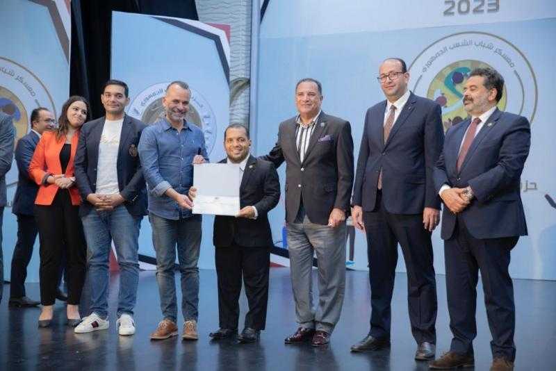 بحضور قيادات الحزب.. الشعب الجمهوري يختتم أولى معسكراته لإعداد القادة لصقل مهارات الشباب وخبراتهم لخلق جيل جديد من الرواد
