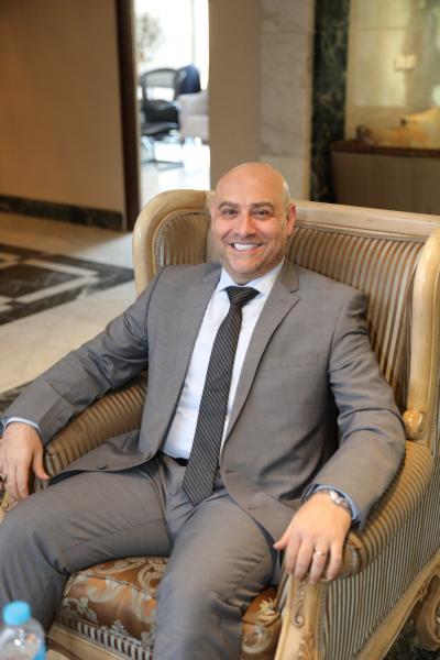 الدكتور إيهاب أبو الشامات 