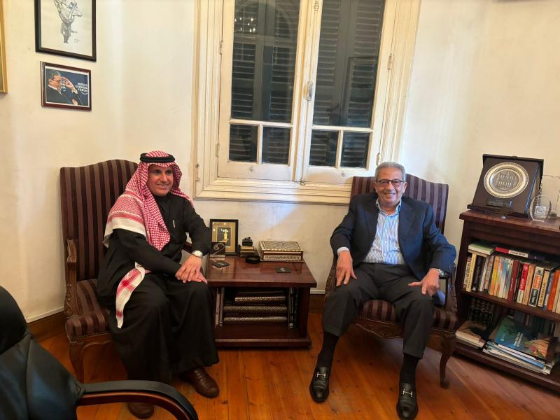 مندوب السعودية بالجامعة العربية مع السيد عمرو موسى