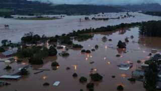الأسوأ منذ 80 عاما.. مصرع 37 شخصا وفقدان العشرات في فيضانات بالبرازيل