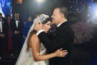المستشار محمد عثمان يحتفل بزفاف ابنته وسط لفيف من نجوم الكرة والفن والمجتمع