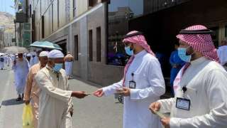 أكثر من 31 ألف كتيب لإرشاد الحجاج القادمين عبر منفذ البطحاء بالمنطقة الشرقية بالسعودية