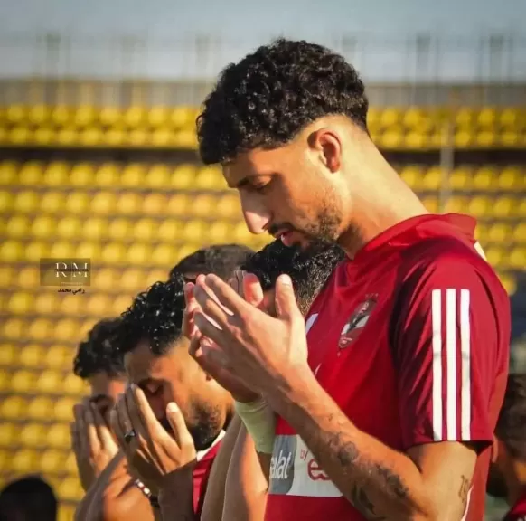 لاعبي الأهلي 