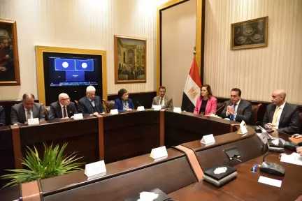 نائب رئيس مجلس الوزراء وزير الصحة يترأس الاجتماع الثالث للجنة الاستشارية العليا للتنمية البشرية بحضور وزير التربية والتعليم